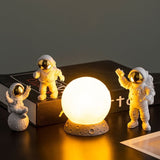 Figurice Astronauta na Mjesecu