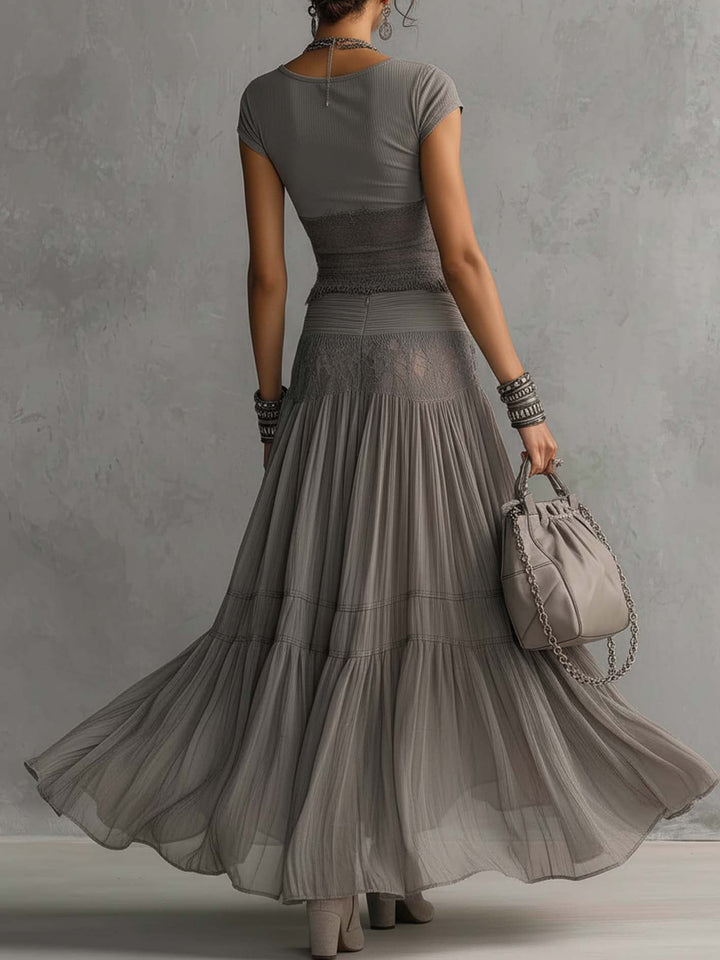 Top Grigio Trasparente con Pannelli in Pizzo e Set di Gonna Maxi Plissettata