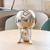Skulptura Astronauta Velikog Planeta