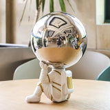 Skulptura Astronauta Velikog Planeta