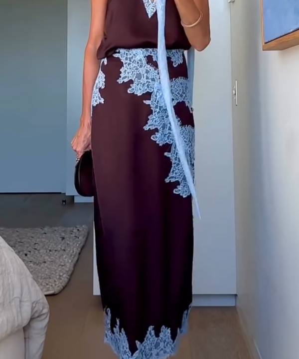 Elegantna smeđa i plava čipkast panel top + suknja set