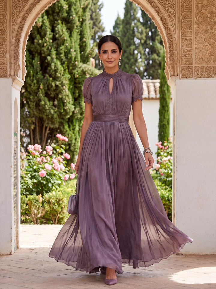 Abito lungo elegante e leggero per donna