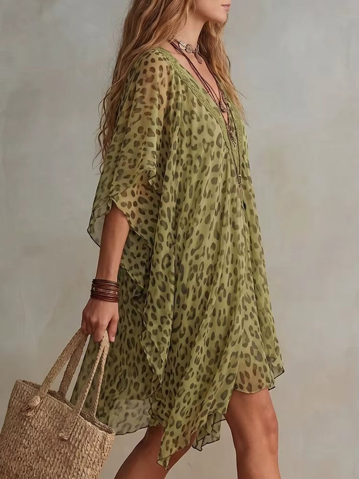 Vestito leggero in chiffon con stampa leopardata e scollo a V