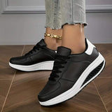 CHLOE SNEAKERS S ČIPKOM