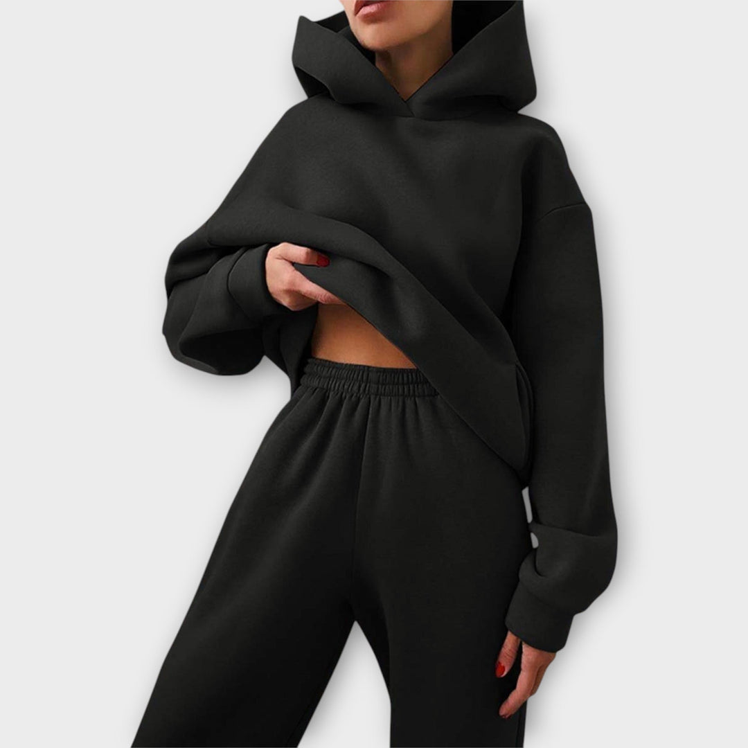 Conjunto com capuz e conforto moderno