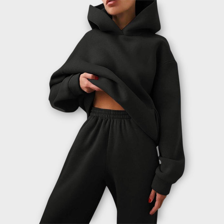 Conjunto com capuz e conforto moderno