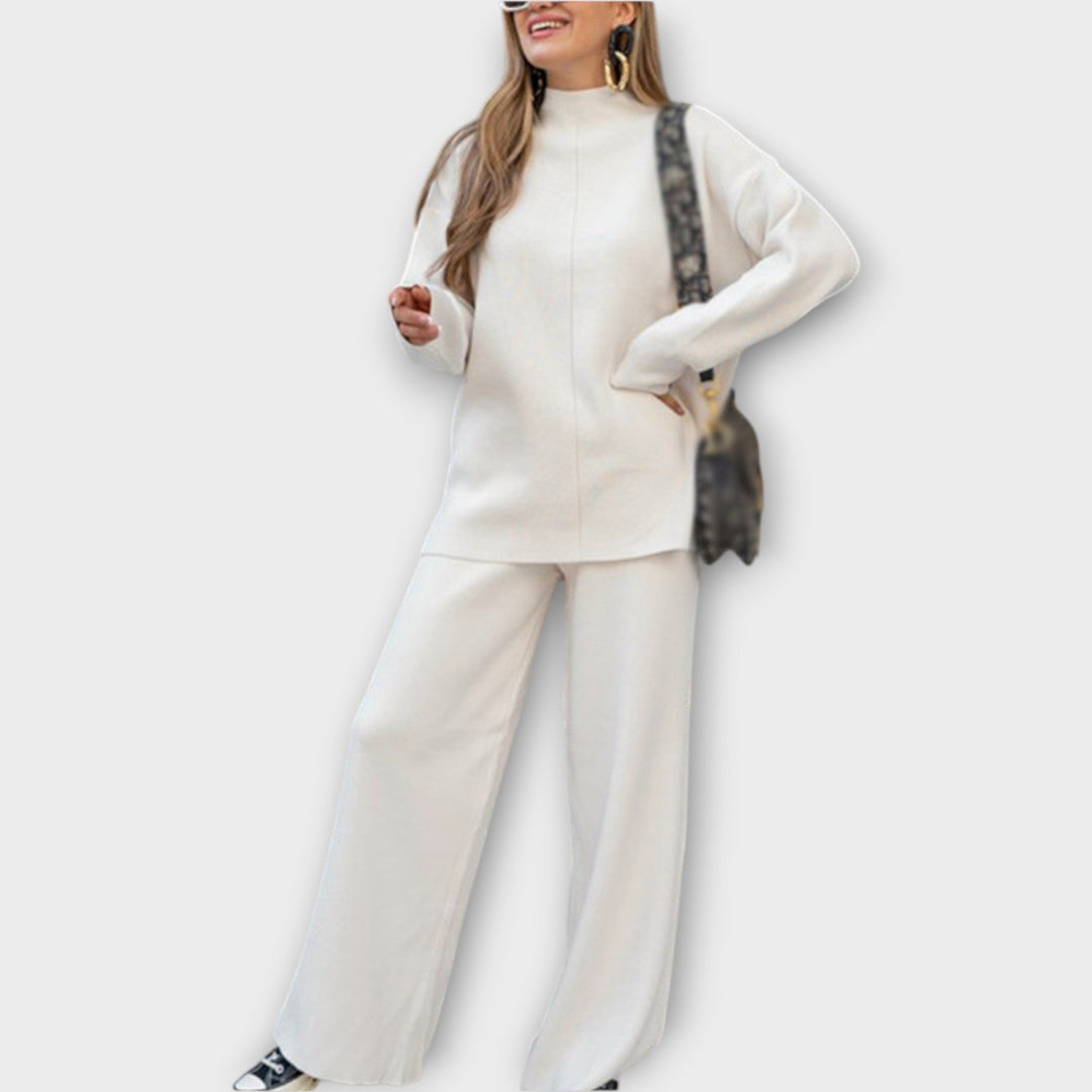 Komplet opuštenog kroja i minimalističke estetike