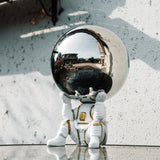 Skulptura Astronauta Velikog Planeta